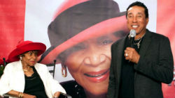Motown Greats Pay Tribute to Etiquette Coach