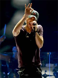Enrique Iglesias, Calle 13 own Latin Grammys