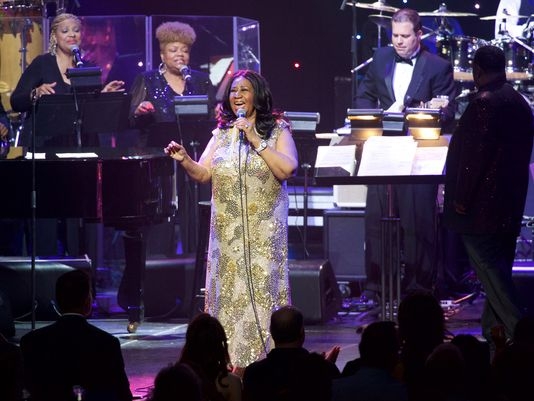 Aretha Franklin to sing for Pope Francis