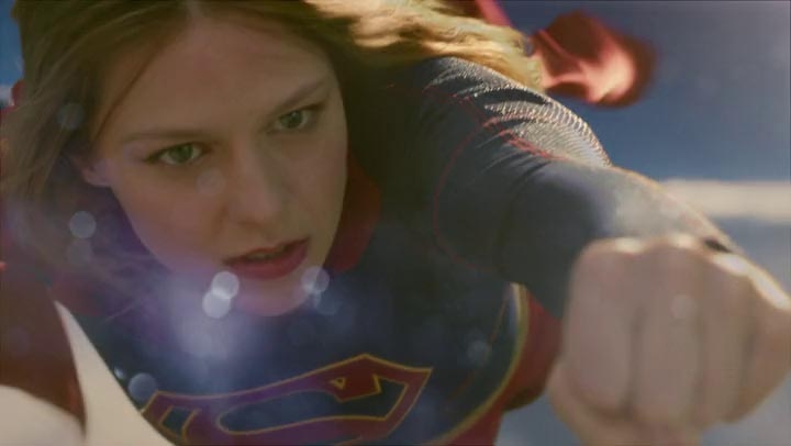 Supergirl Recap:  You’ll Believe A Woman Can Fly — And She’s Having The Time Of Her Life Doing It