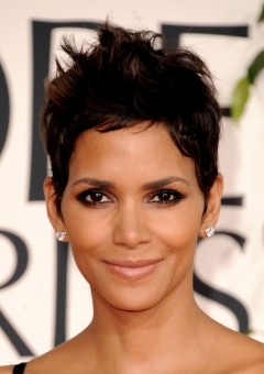 Halle Berry Jumps On Social Media