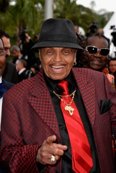 Jackson family father Joe Jackson reportedly at ‘death’s door’