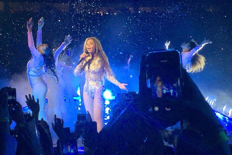 Beyoncé Honors Prince as ‘Formation’ Tour Kicks Off in Miami