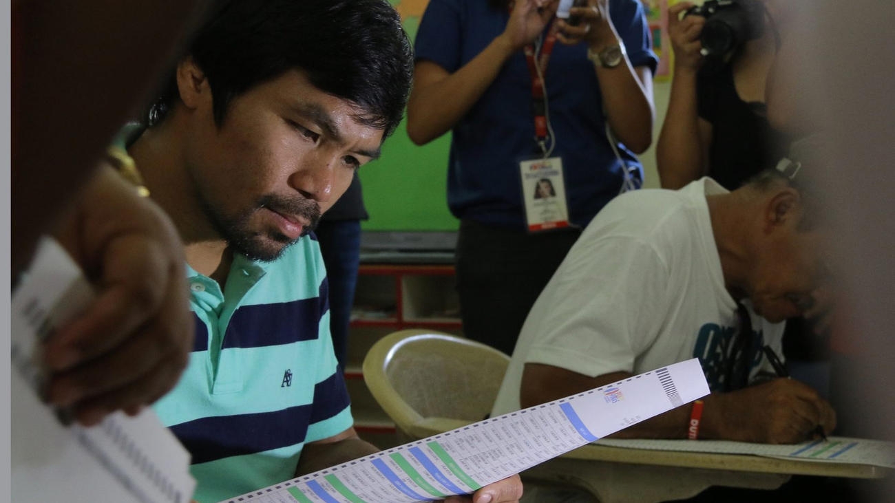Manny Pacquiao poised to win Philippines Senate election