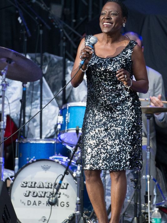 Soul singer Sharon Jones, the ‘female James Brown,’ dead at 60