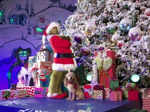 Have a merry Grinchmas at the Universal theme parks