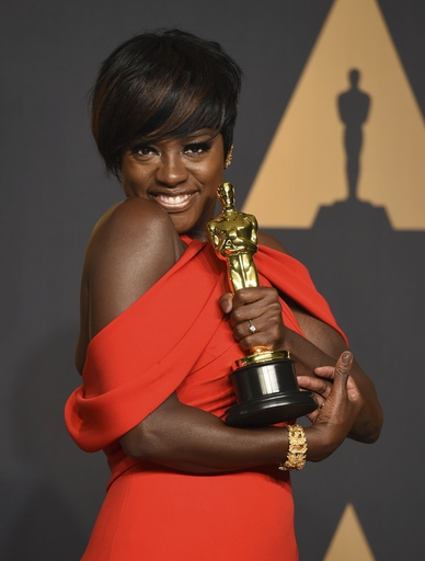 Another award for Viola Davis: Harvard ‘Artist of the Year’