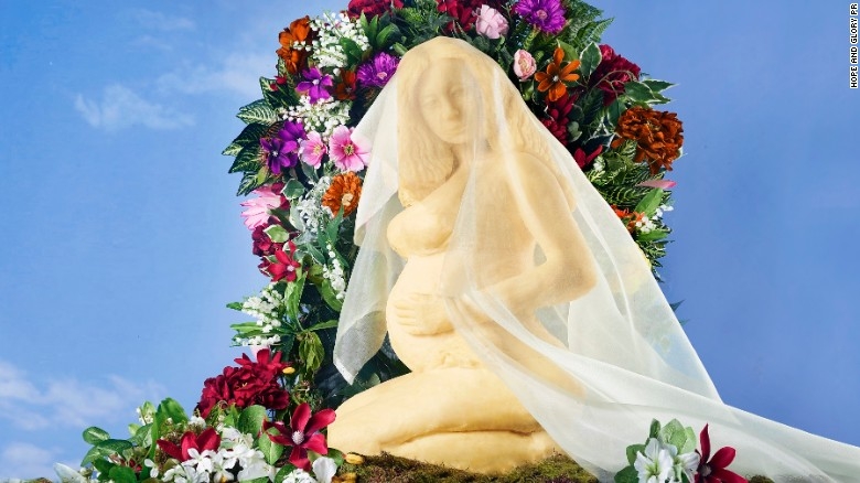 A Beyoncé statue…made of cheese