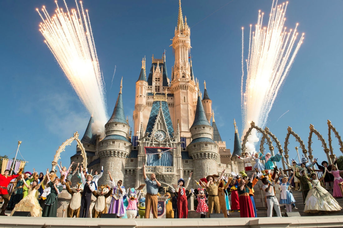 10 Brilliant Disney Theme Park Hack