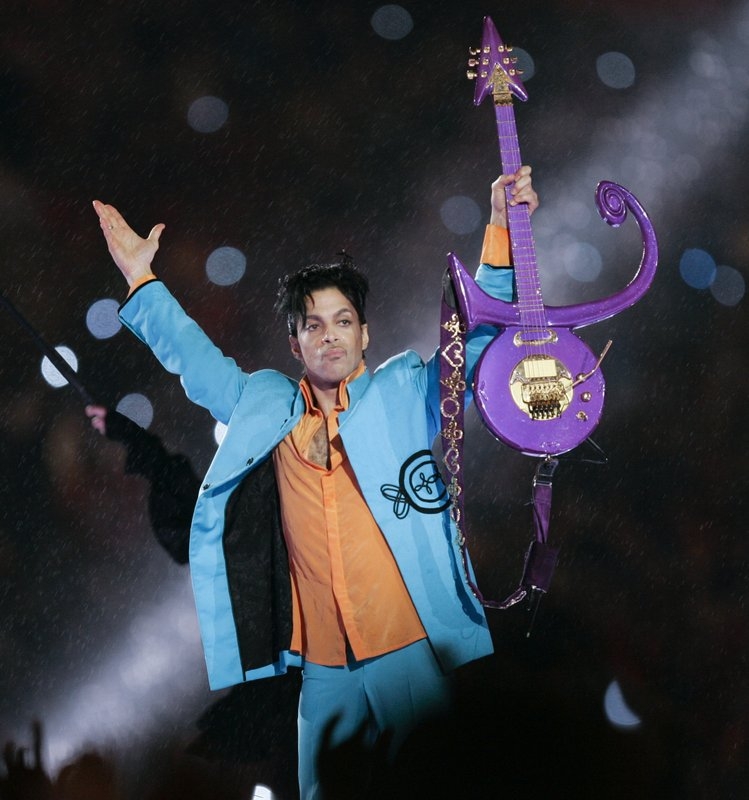 Prince tapes moved to California; 2 heirs angry