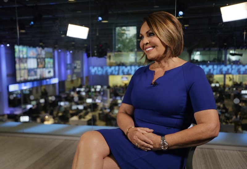 US anchor leaves long Univision post, seeks new audience