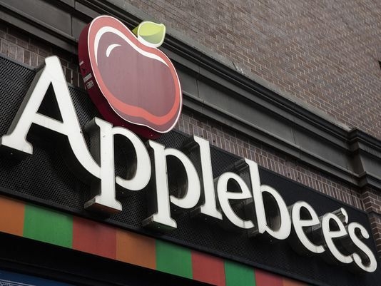 Applebee’s apologizes for racial profiling at restaurant, fires 3 employees