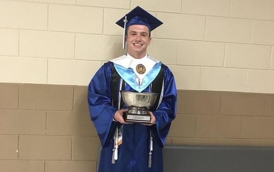 Crowd cheers when valedictorian quotes Trump. Then reveals it was Obama