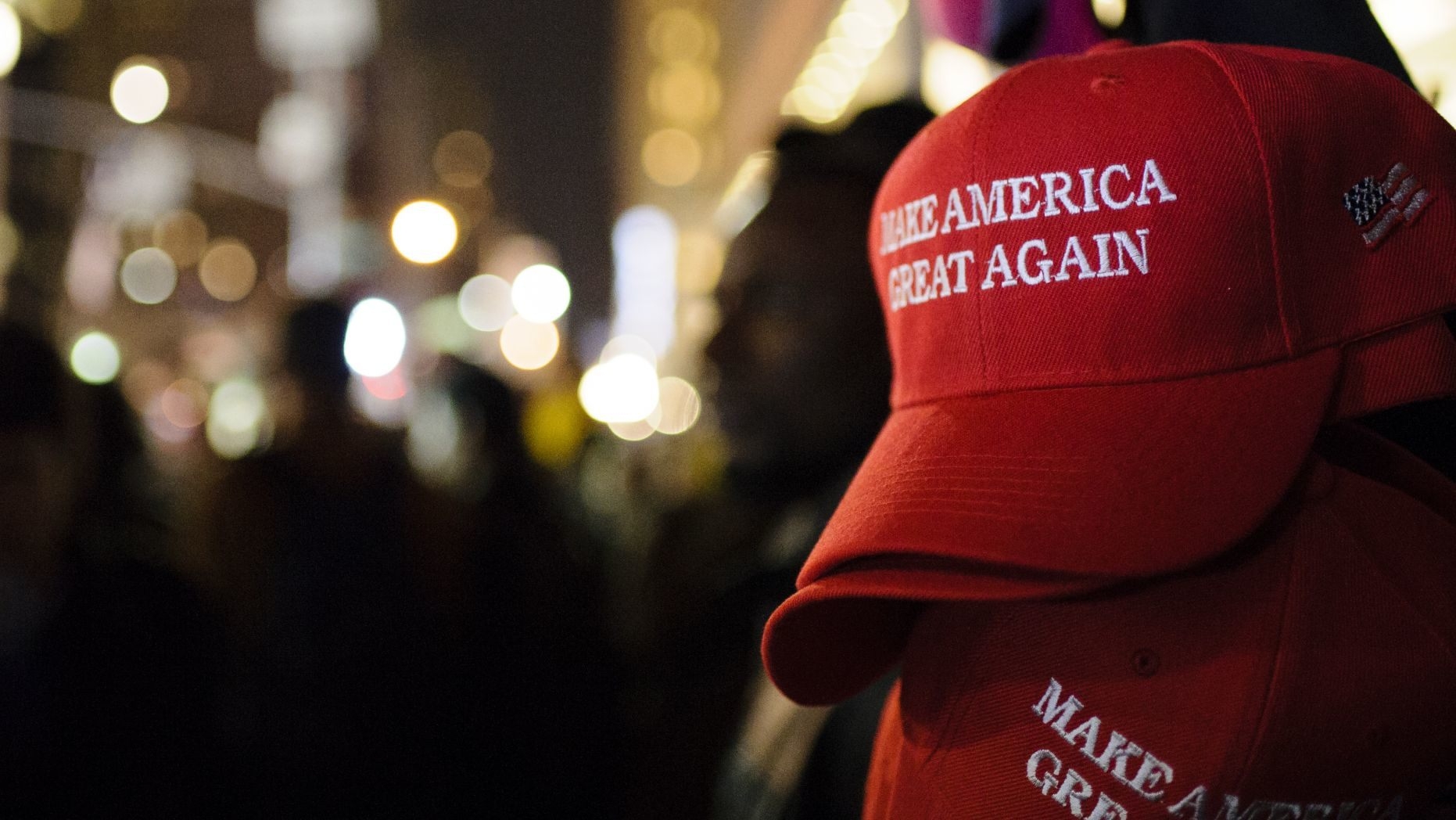 Restaurant owner who banned customers in MAGA hats takes back remarks, apologizes for ‘amplifying the anger’