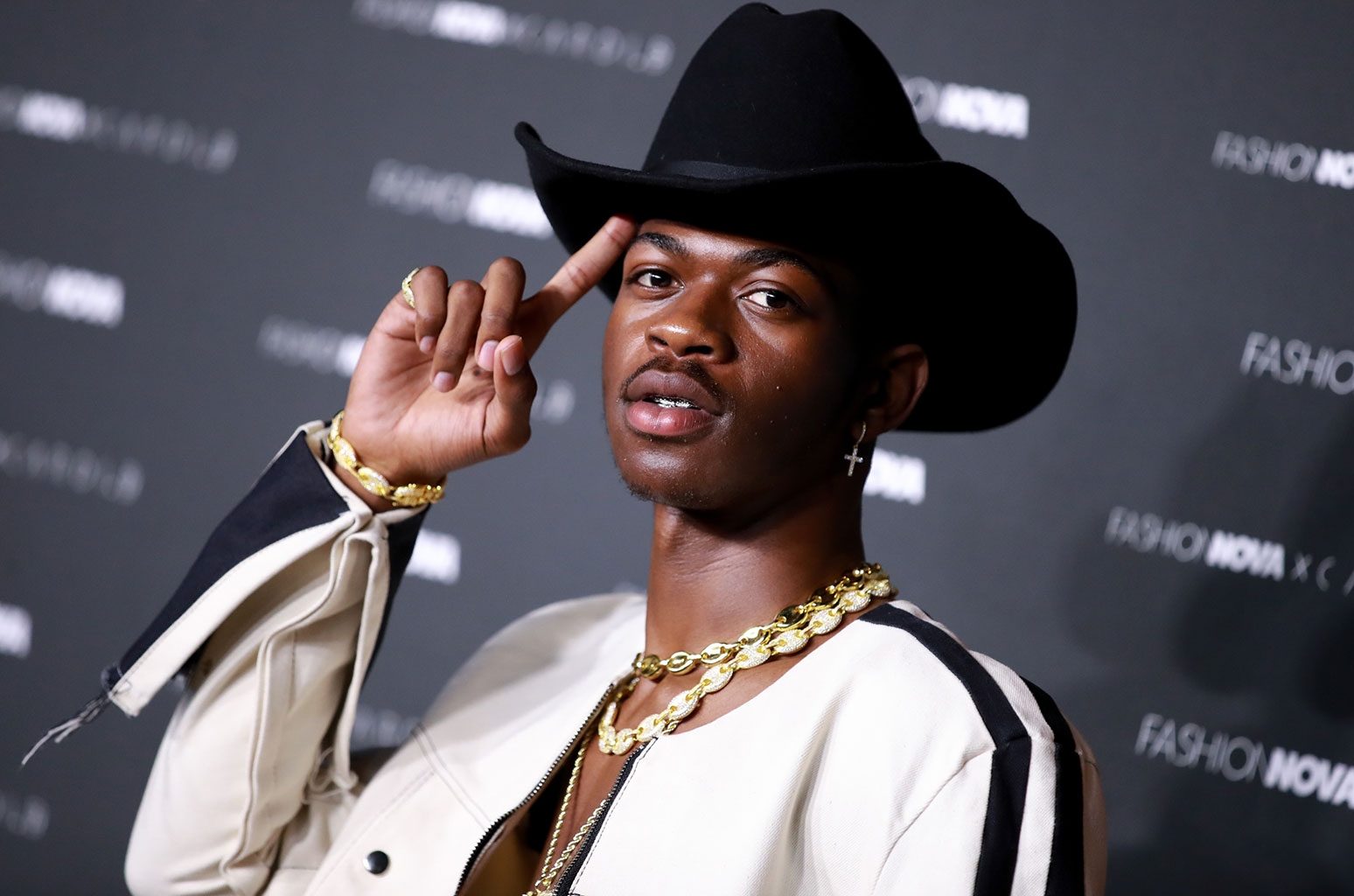 ‘Old Town Road’ Rapper Lil Nas X Signs With CAA