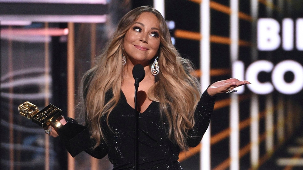 READ THE SPEECH & WATCH THE PERFORMANCE! Mariah Carey References ‘Drama’ and ‘A Few Memes’ in BBMas Icon Speech