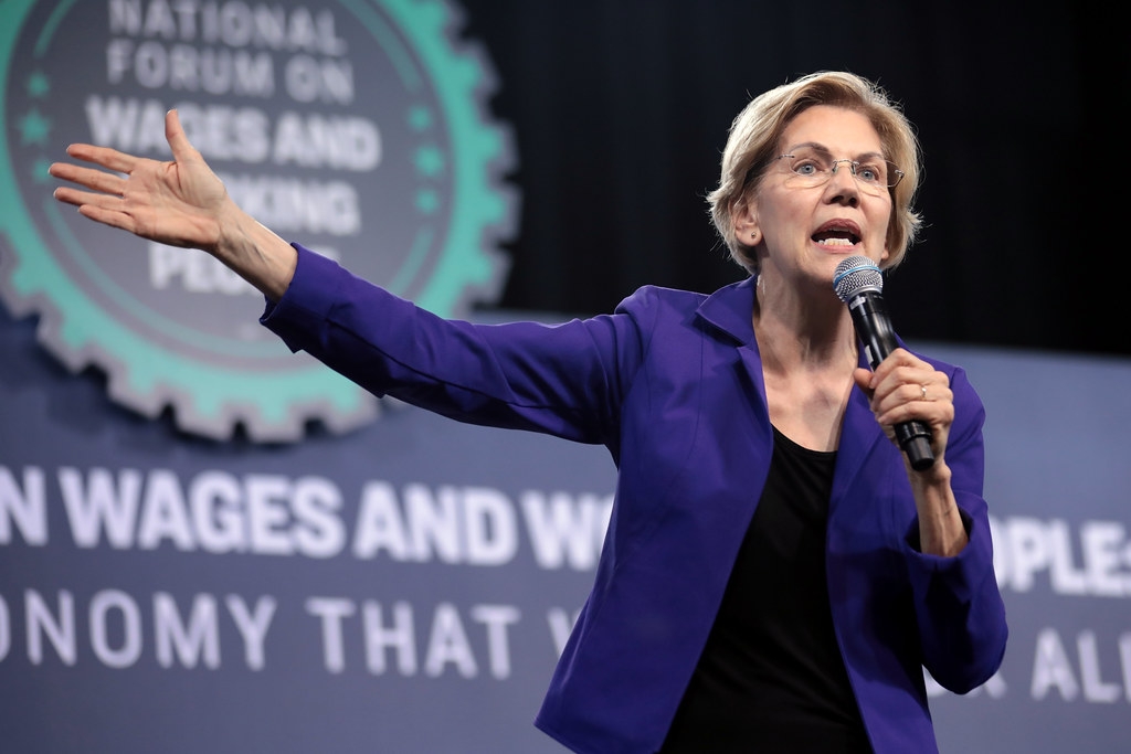 Elizabeth Warren’s New $7 Billion Plan Aims to Support Entrepreneurs of Color