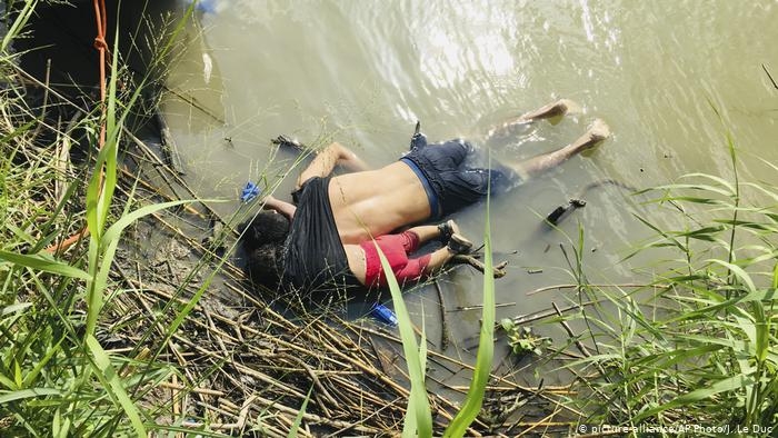 Shocking photo of drowned father and daughter highlights migrants’ border peril