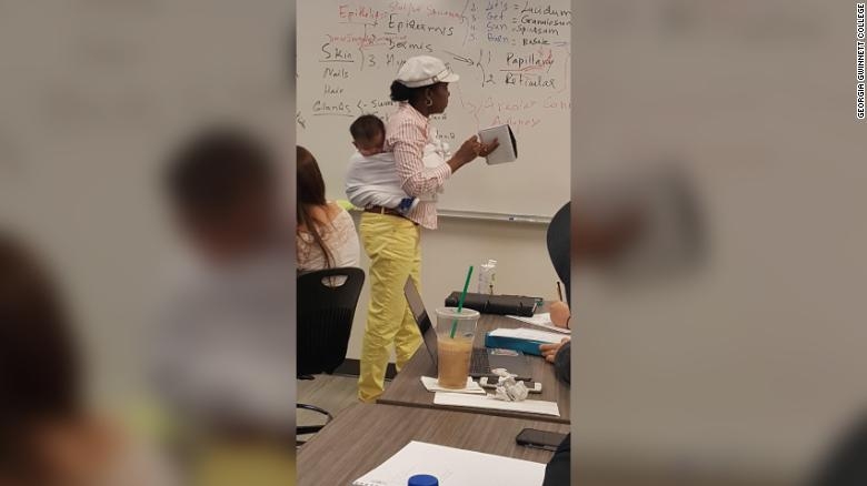 A professor held her student’s baby while giving a 3-hour lecture so the mother could take notes