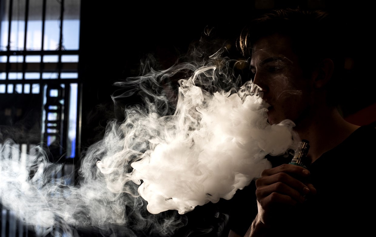 Eighth person dies from vaping-related lung illness as FDA investigates possible causes