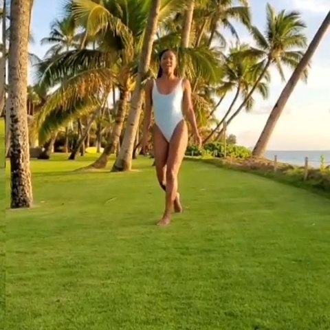 Gabrielle Union kicks back in Hawaii amid ‘AGT’ drama