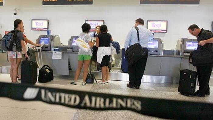United Airlines raising checked-bag fees, joining JetBlue
