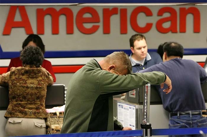 American Airlines raises checked bag fees amid coronavirus crisis