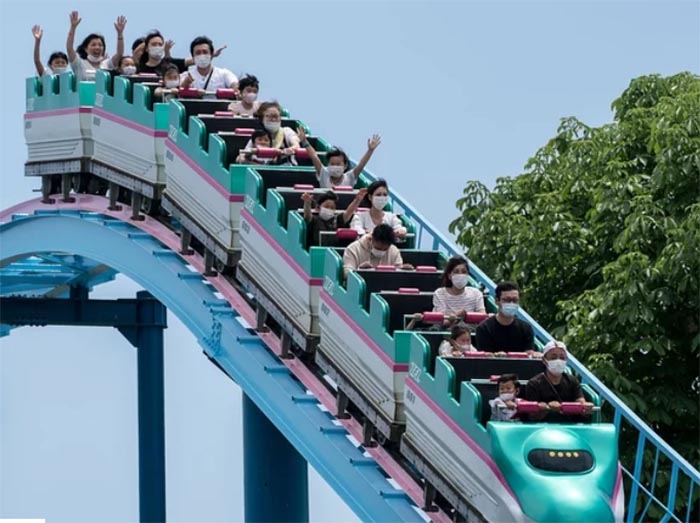 Japan Is Asking Theme Park Visitors to Avoid Screaming on Roller Coasters