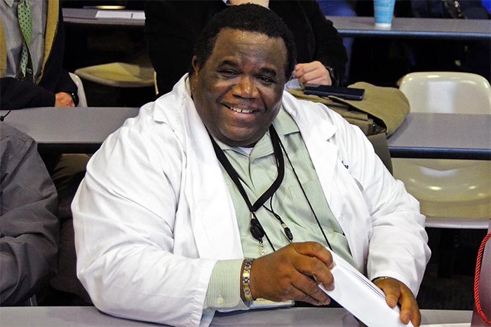 Doctor who delayed retirement to fight pandemic at low-income hospital dies of COVID-19