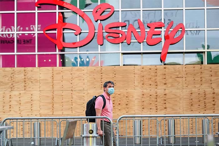 Disneyland Scraps July Reopening Plan as Coronavirus Cases Mount in Orange County