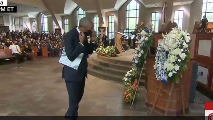 Barack Obama slips on his mask after eulogizing John Lewis, and this shouldn’t even be a story