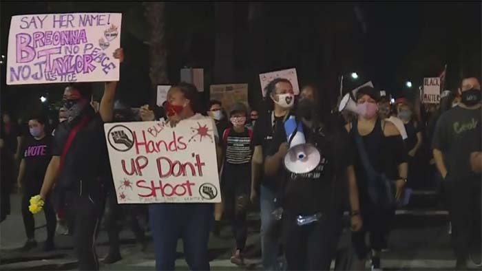 Protesters Take To Sacramento Streets After No Officers Charged In Death Of Breonna Taylor