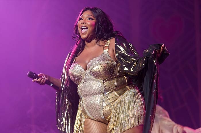 Lizzo Surprises Her Mom With a New Car for Christmas