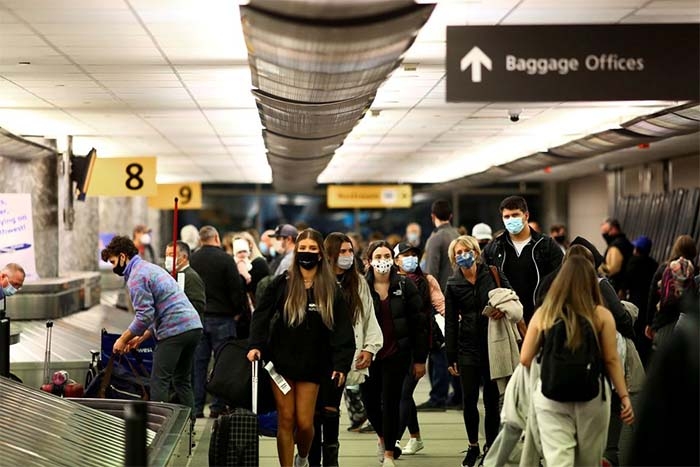 U.S. screens 1.63 million people at airports, highest since March 2020