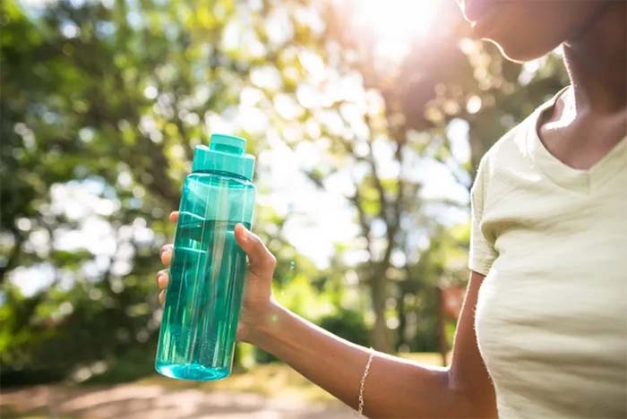 7 Weird, Sneaky Signs You Might Be Dehydrated
