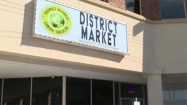 Shut down by COVID, Houston nightclub transforms into grocery store to support Black vendors