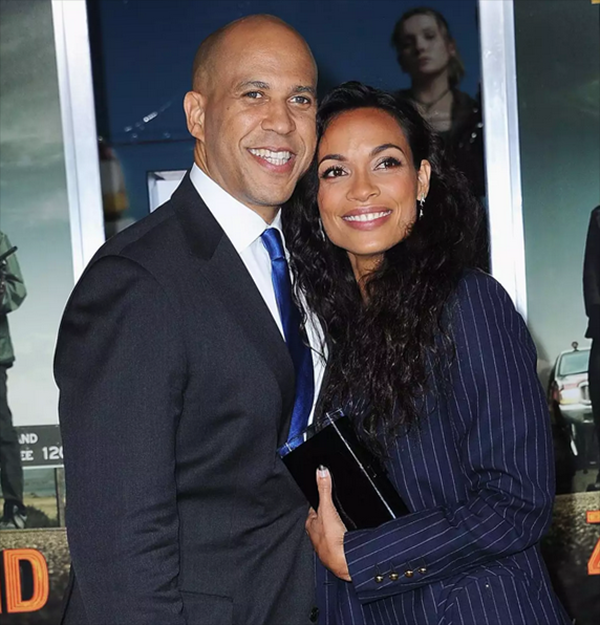 Rosario Dawson and Sen. Cory Booker Have Split After More Than 2 Years as a Couple