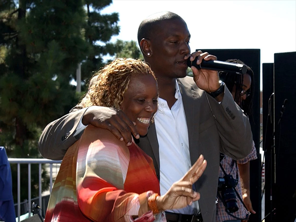 A “Broken” Tyrese Announces The Death Of His Mom: Photos Of Mother And Son Over The Years