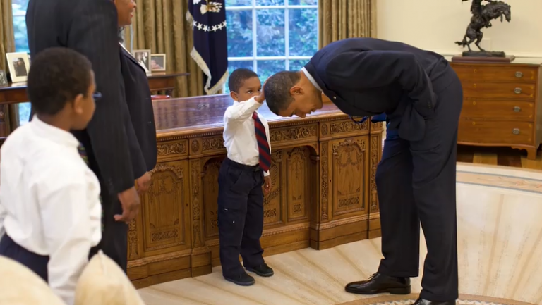 Barack Obama Reunites With Boy From Viral ‘Hair Like Mine’ Photo