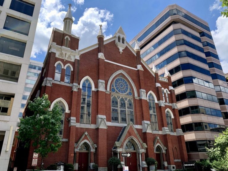 Black Churches Are Closing Across the Country and Public Health Officials Should Be Worried