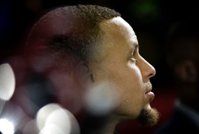 Steph Curry to graduate from Davidson College 13 years after leaving for NBA