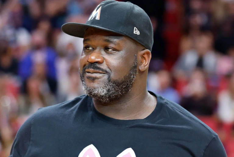 Shaquille O’Neal Pays Tab of Over $25,000 for Entire Restaurant While on Date