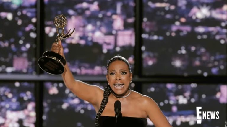 How Sheryl Lee Ralph and Dianne Reeves pulled off the Emmys’ ‘best acceptance speech. Ever.’