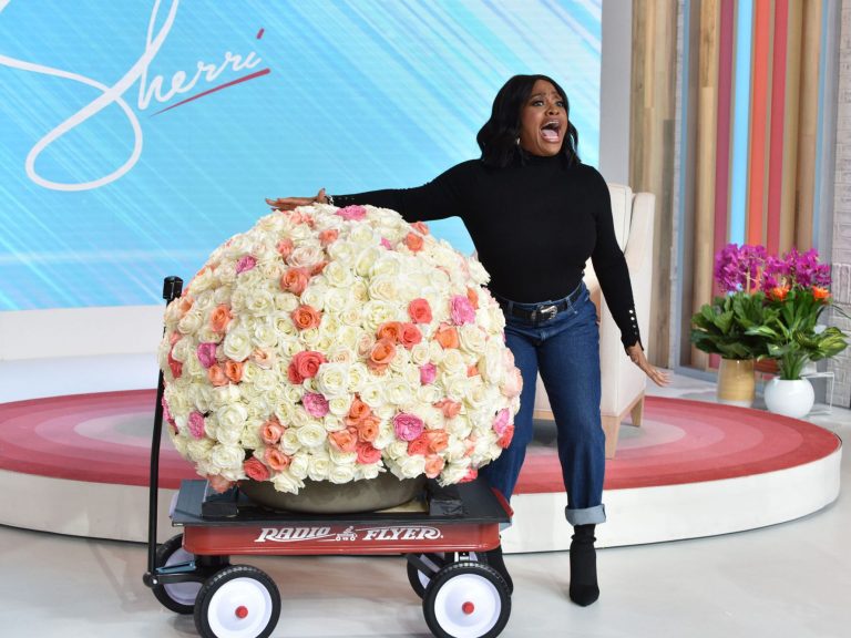 Sherri Shepherd Reveals Oprah Winfrey Sent Her Huge Flower Arrangement