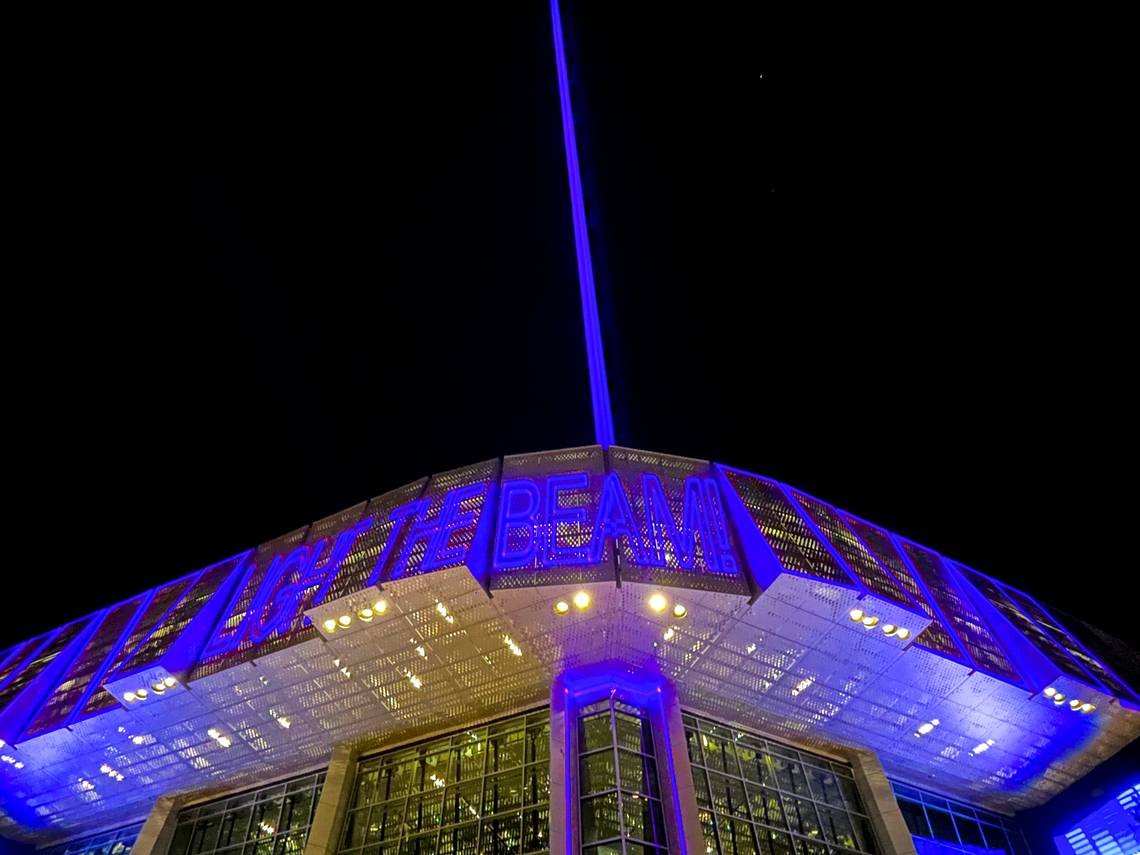 Popular radio host says the Kings’ beam is an energy waste. Here’s how much it actually uses