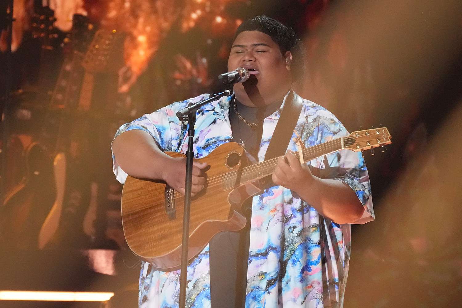 After a nail-biting three-hour finale, Iam Tongi is the newest American Idol!