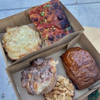 REVIEW — Moonbelly Bakery